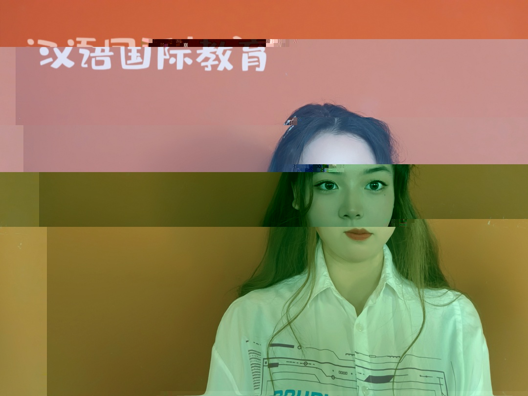 漢語國際教育專業22級新生 劉媛媛照片.jpg